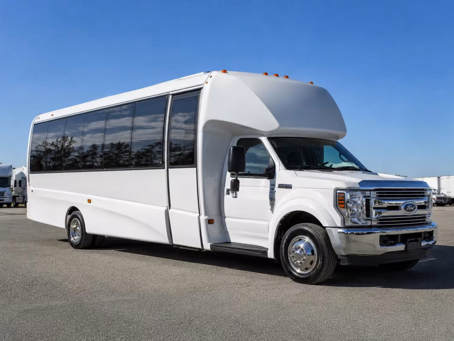 18 passenger minibus