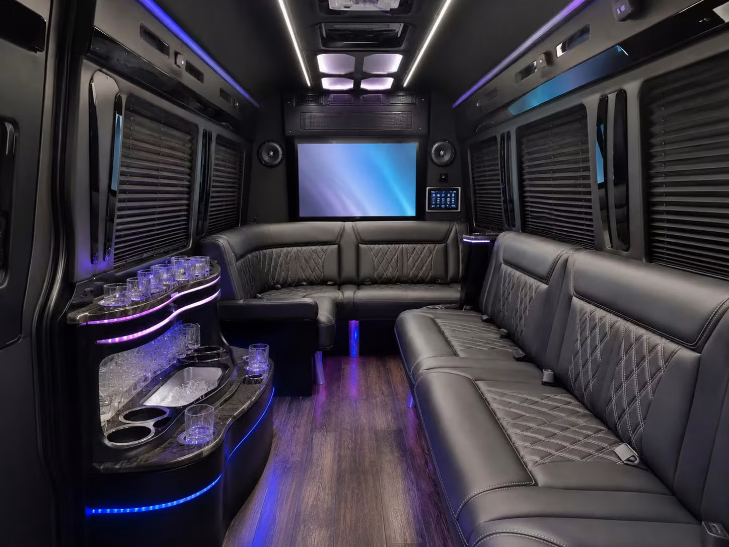bus rental options for franklin trips
