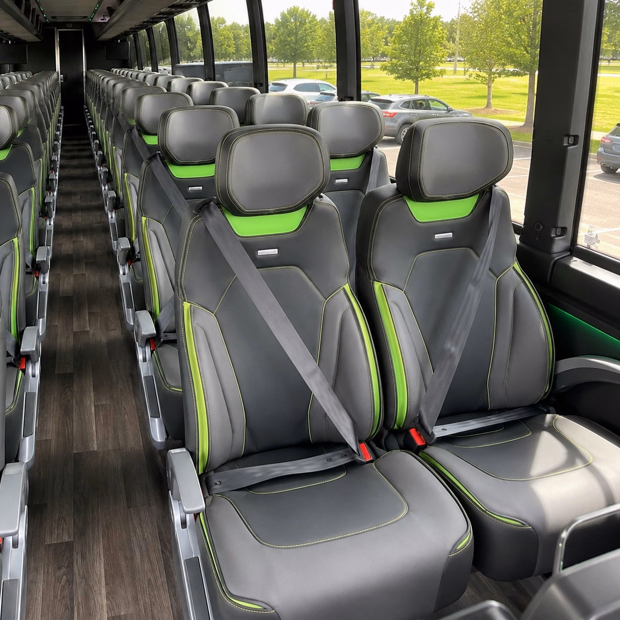 charter buses for franklin corporate retreats in the tennessee hills
